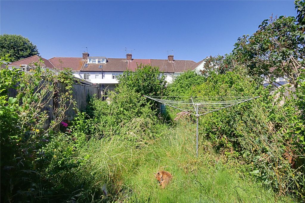 Property photo 2 of 8 Picture No. 06