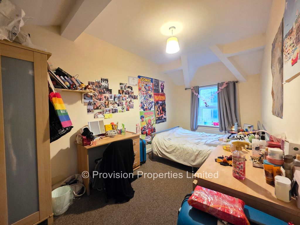 Property photo 2 of 6 Photo