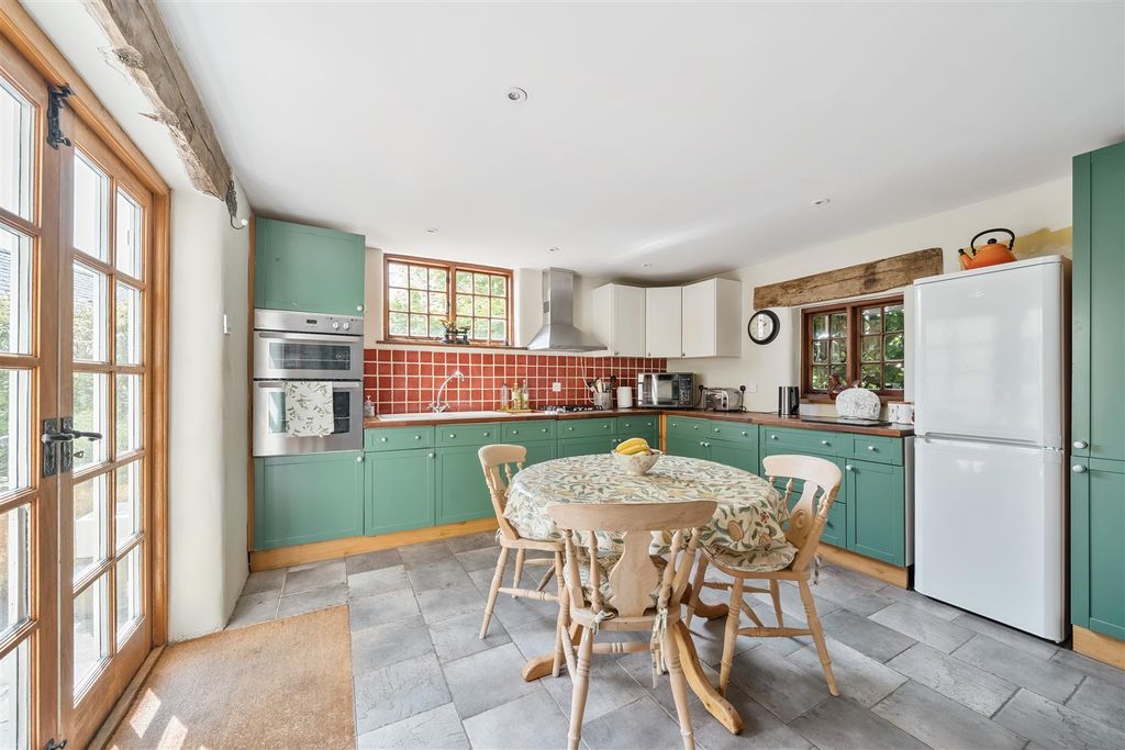 Property photo 3 of 16