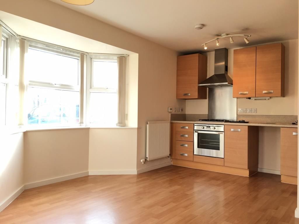 Property photo 1 of 11 Kitchen