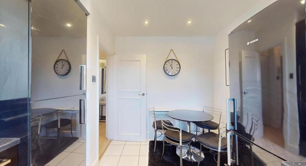 Property photo 3 of 6 57 Cambridge Court 3 21.01.Png