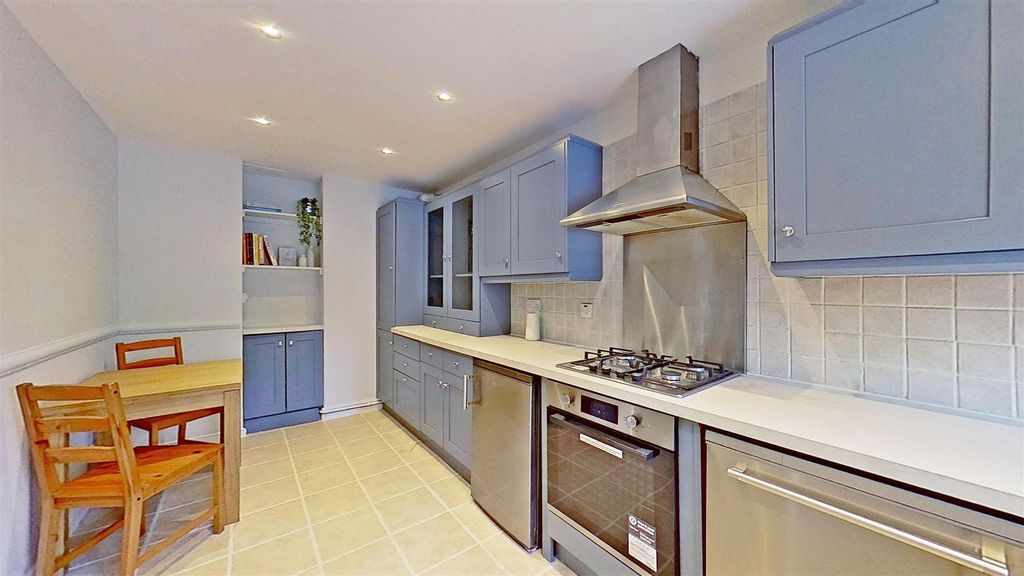 Property photo 3 of 18 Usk-Road-Wandsworth-Sw11-06052026_170309.Jpg