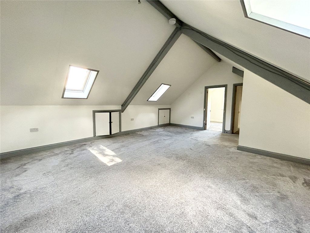 Additional image 11 of 8 bed detached house for saleCastle Hall Drive, Blackbridge, Milford Haven, Pembrokeshire SA73