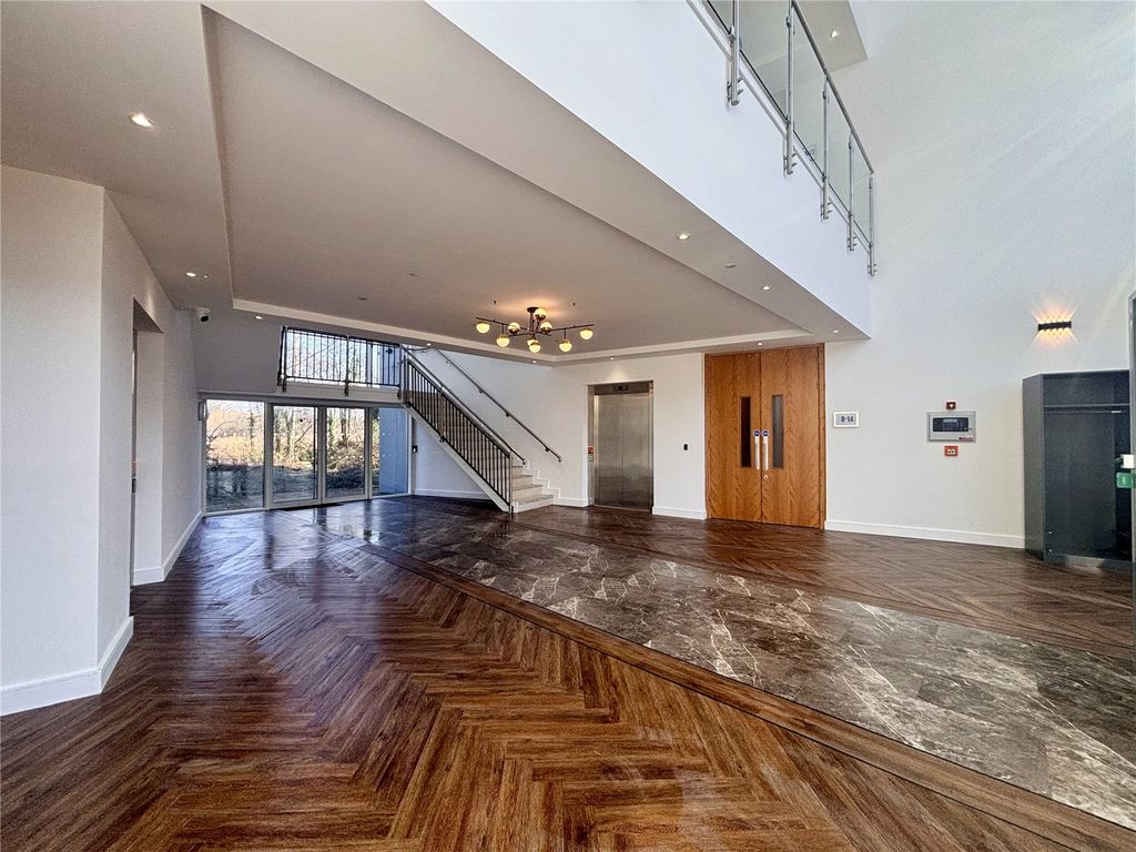 Property photo 3 of 27 Picture No. 29