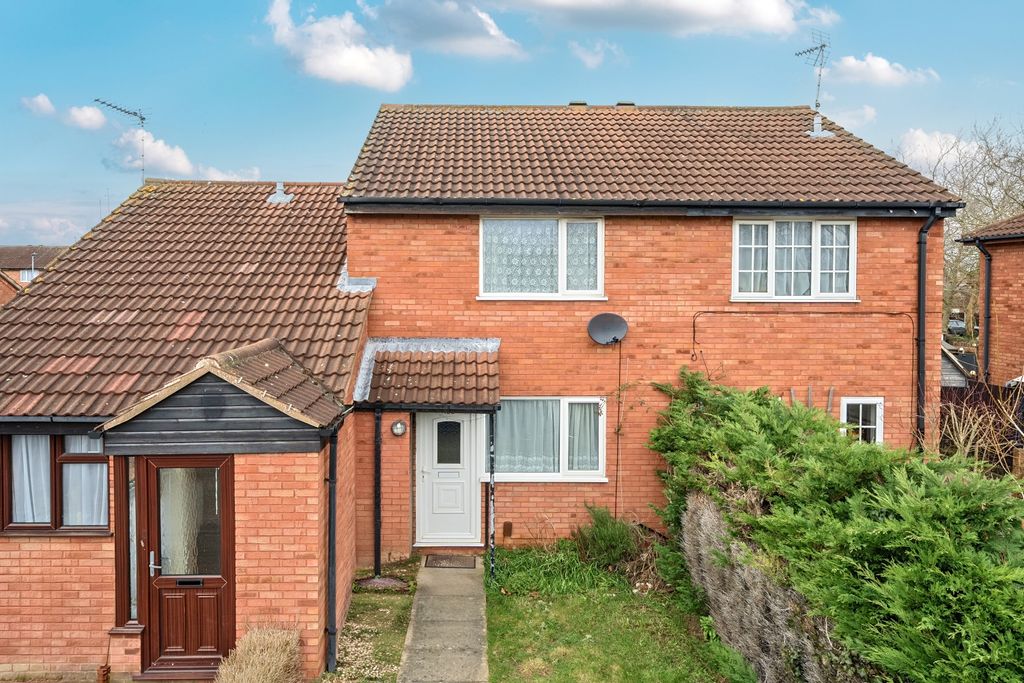 Property photo 1 of 12 Wainwright Front