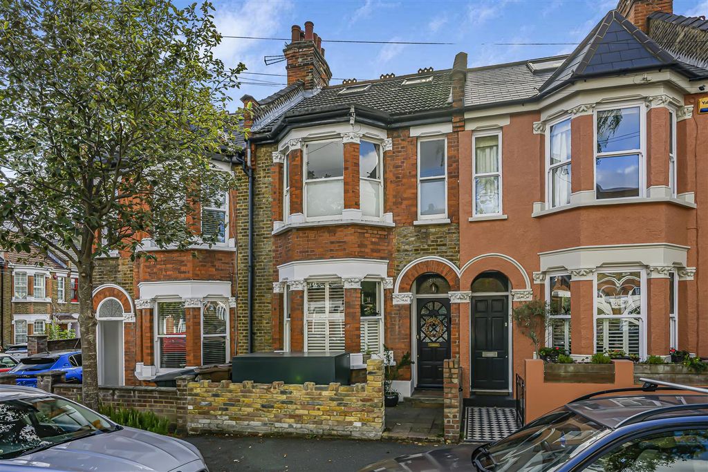 Property photo 2 of 43