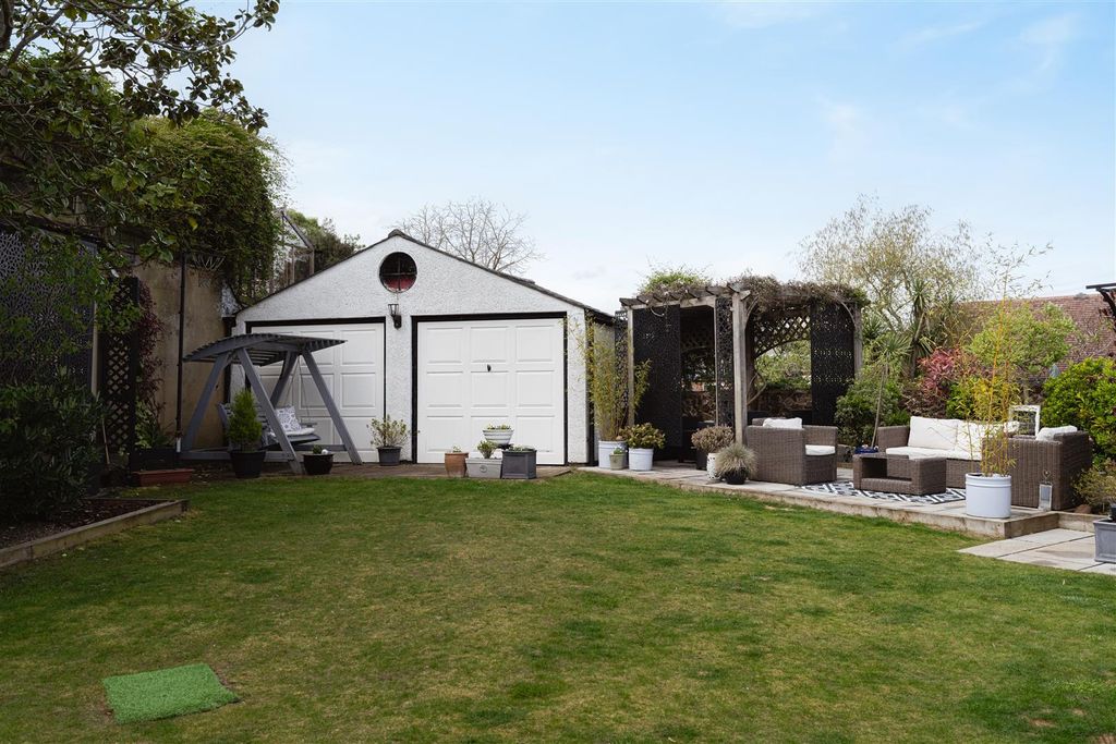 Additional image 18 of 7 bed detached house for saleMoores Road, Dorking RH4
