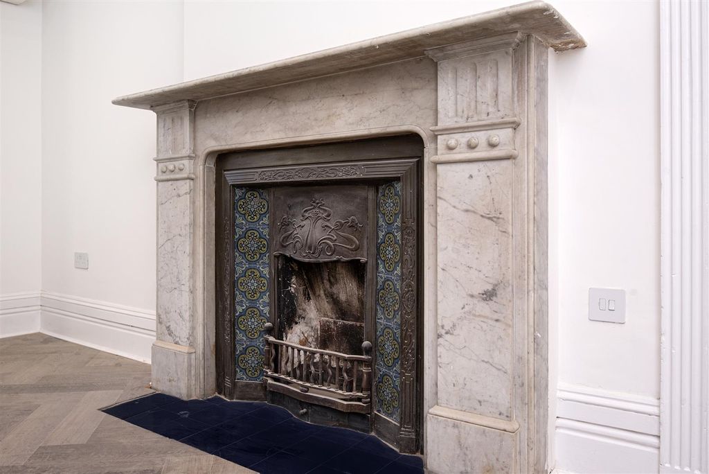 Property photo 3 of 13 Helliwell &amp; Co.