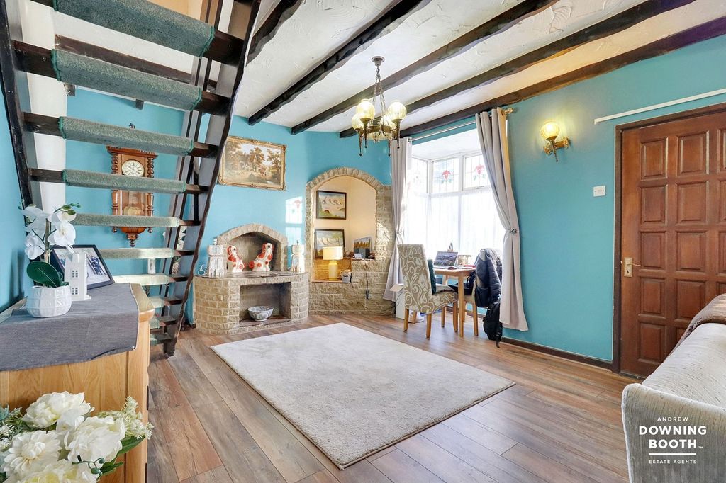 Property photo 3 of 14