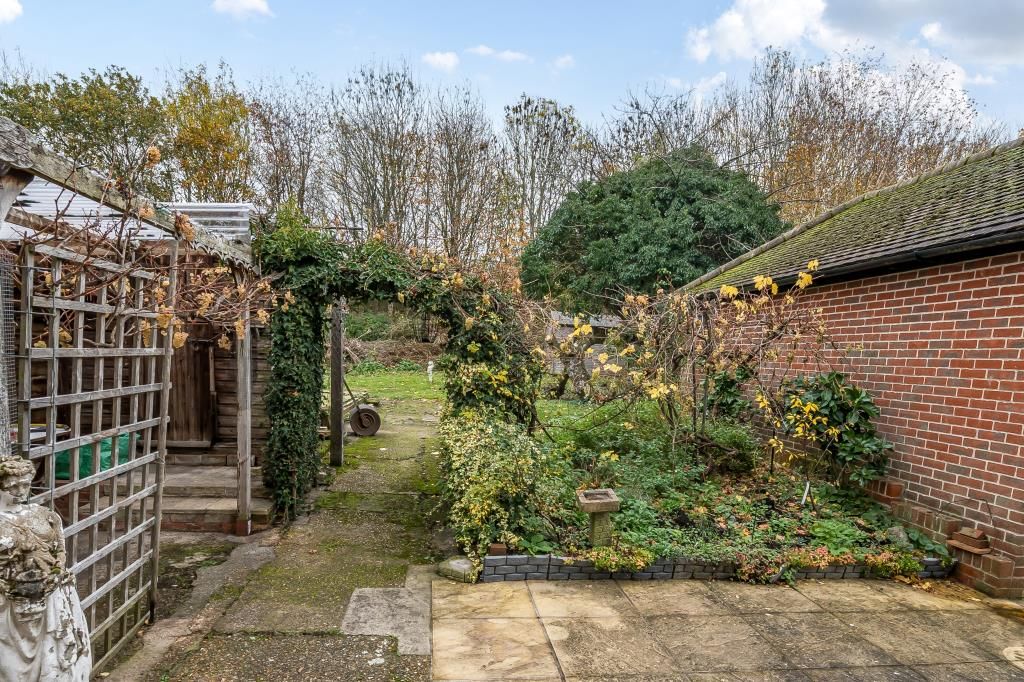 Property photo 3 of 20 Garden