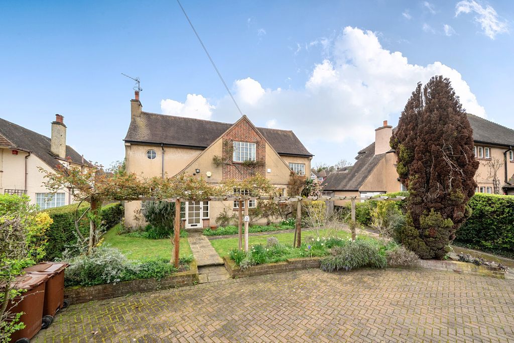 Property photo 1 of 21 1429285-1-69B9332...