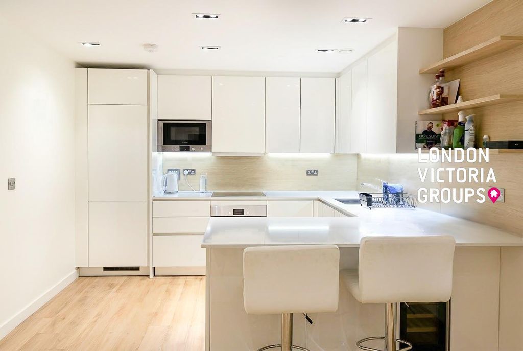 Property photo 2 of 6 1-7415.Jpg