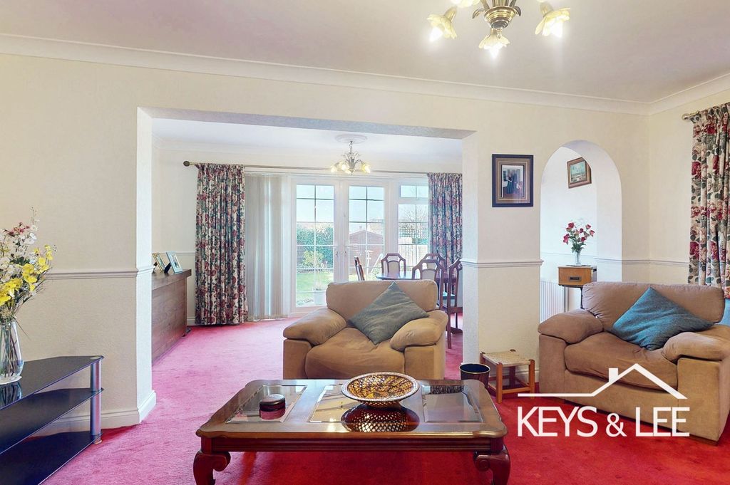 Property photo 2 of 17 3932455