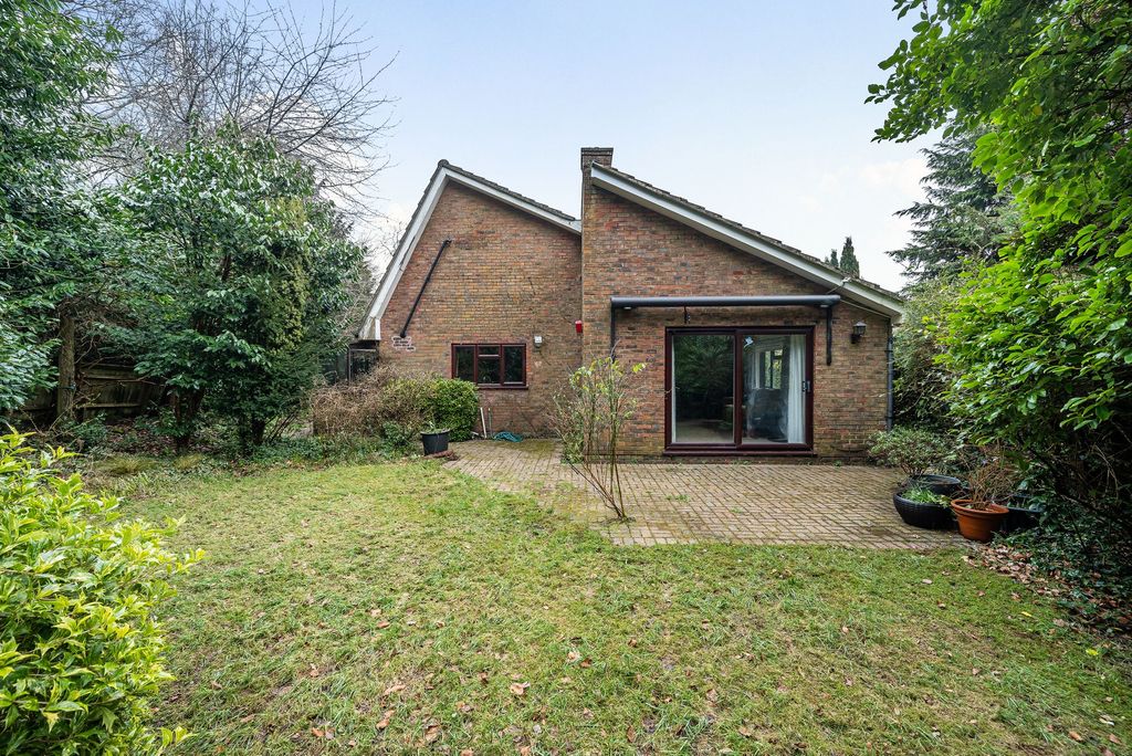 Property photo 2 of 13 Side Elevation