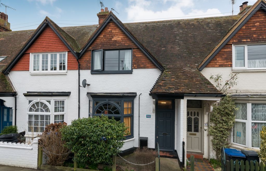 Property photo 1 of 18 Front