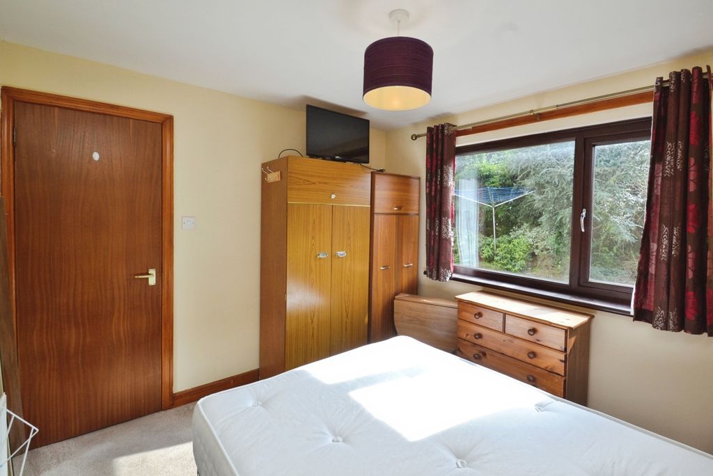 Property photo 2 of 16 Photo