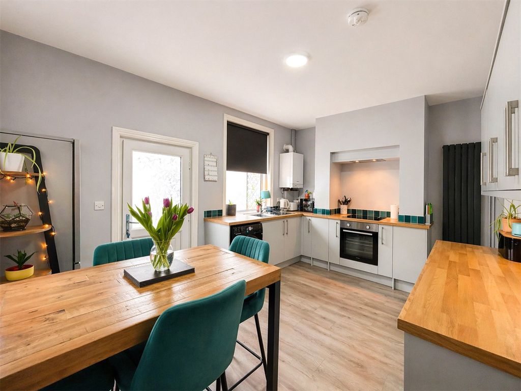 Property photo 2 of 17 Picture No. 22