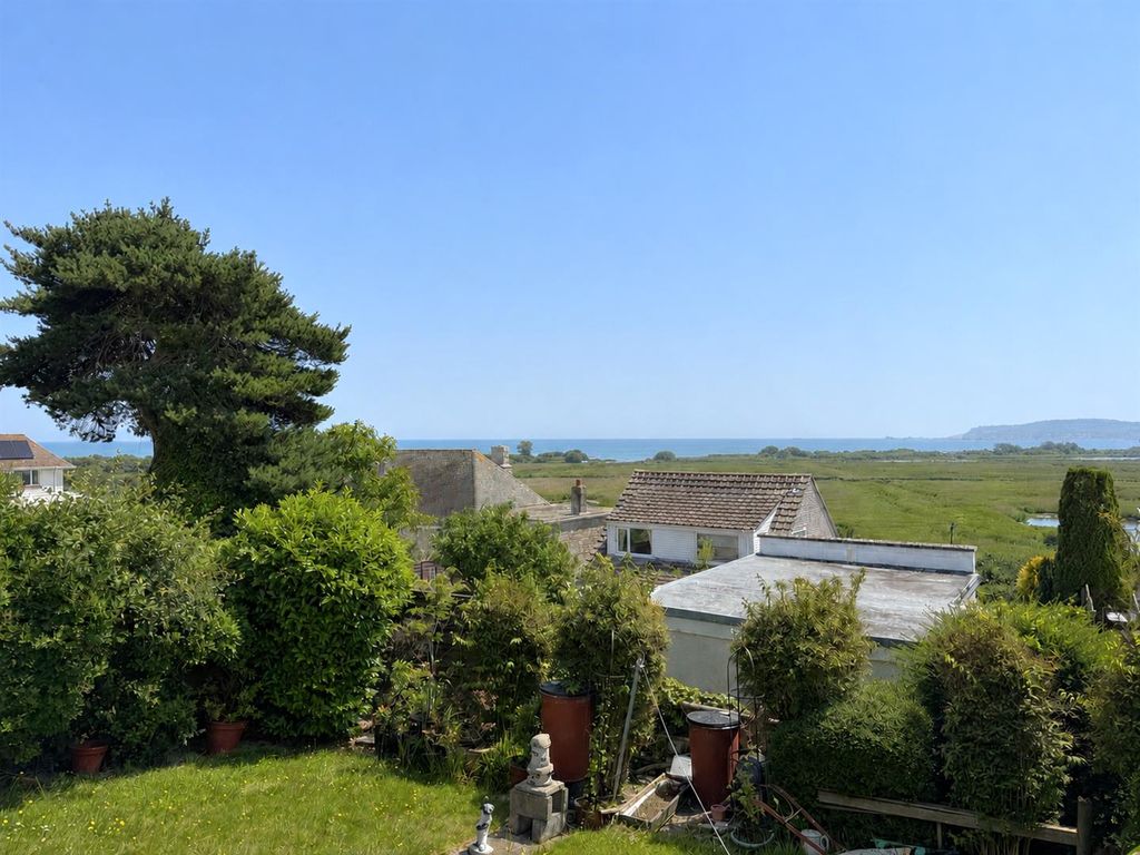 Property photo 3 of 17 2.Png