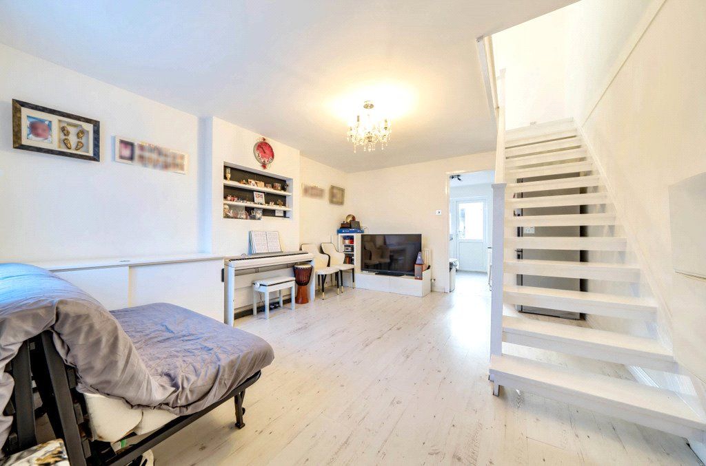 Property photo 2 of 16 Picture No. 12