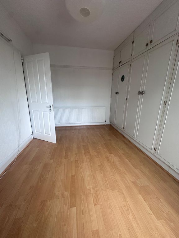 Property photo 3 of 11 Gallery