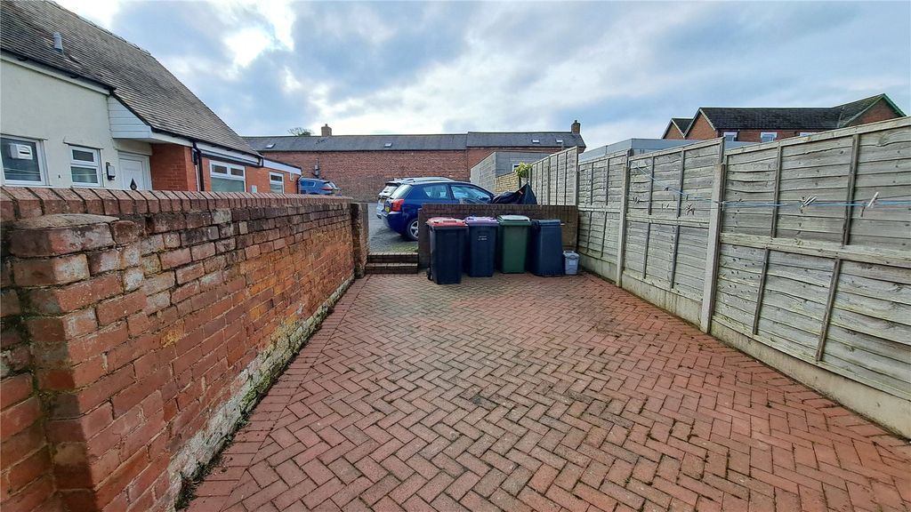 Property photo 3 of 5 Picture No. 05