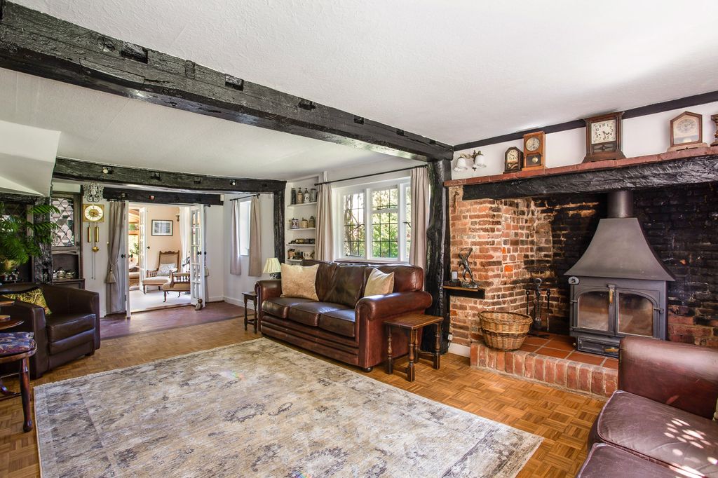 Property photo 2 of 21