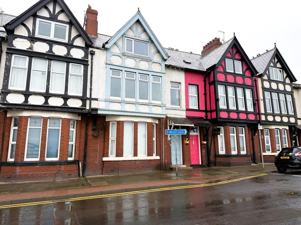 Property photo 1 of 12 Front