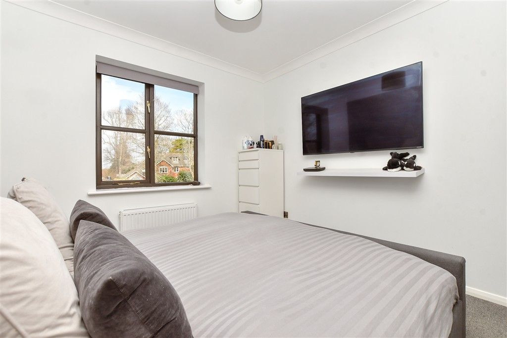Property photo 3 of 11 Bedroom