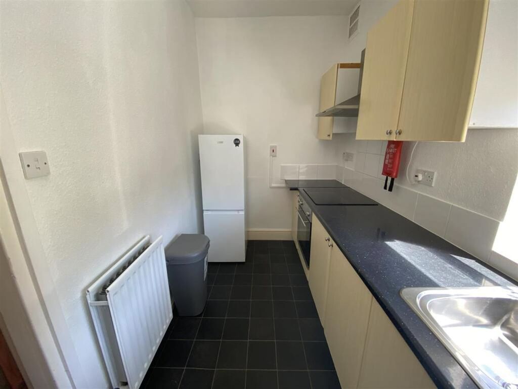 Property photo 3 of 8