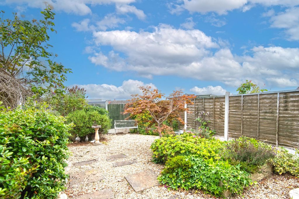 Property photo 3 of 14