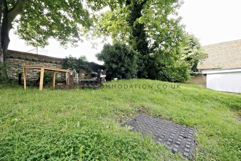 Property photo 2 of 4