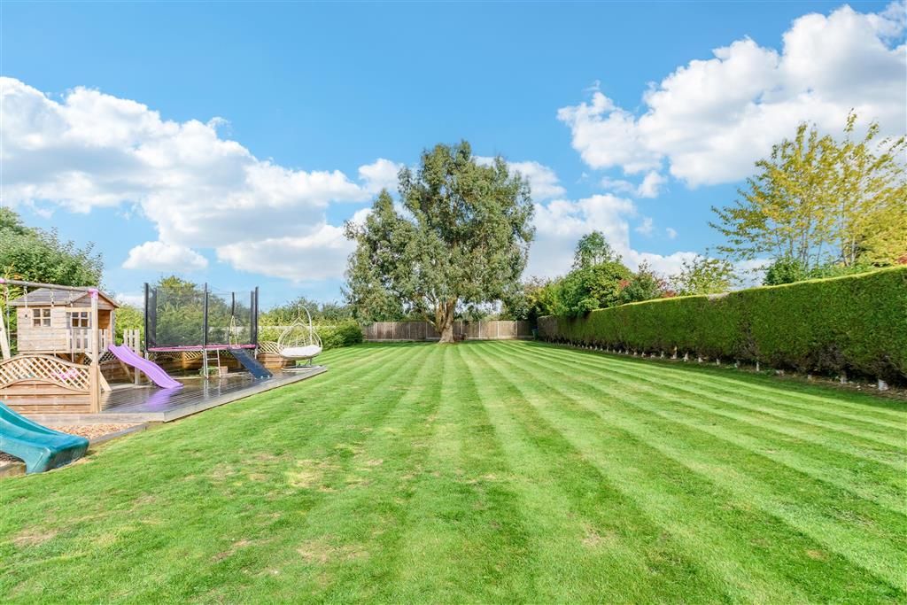 Property photo 2 of 24 Rear Garden