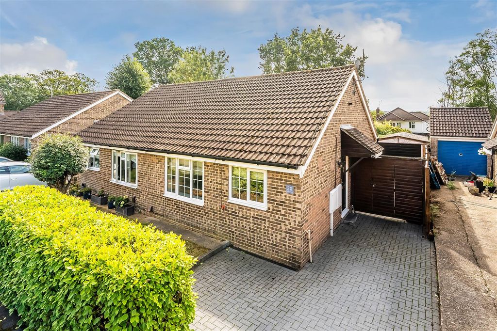 Property photo 1 of 13 20-Parr-Close-23.Jpg