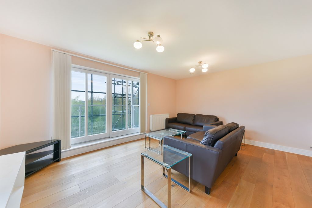 Property photo 1 of 19 Picture No. 05