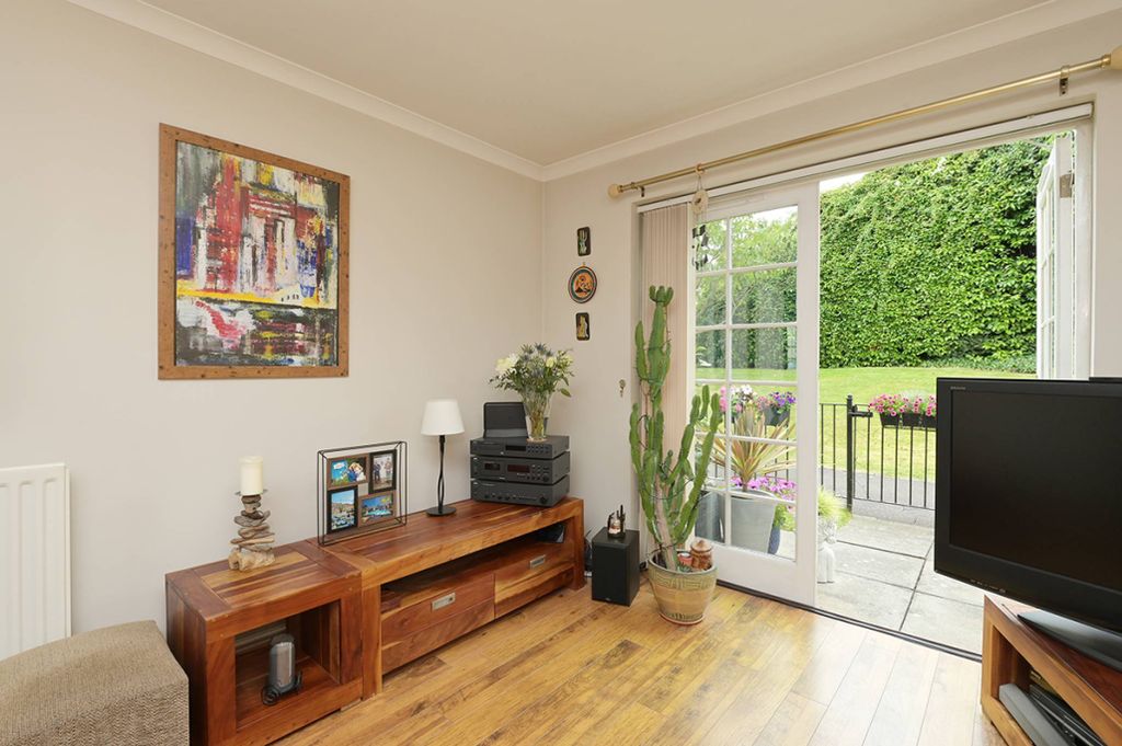 Property photo 2 of 26