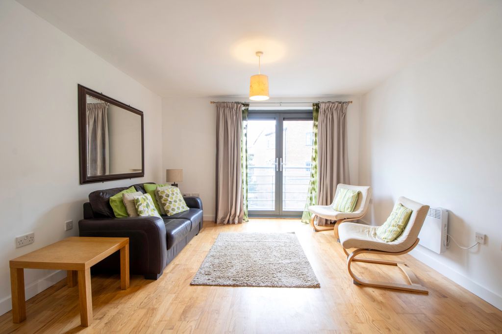 Property photo 2 of 11 Jpg