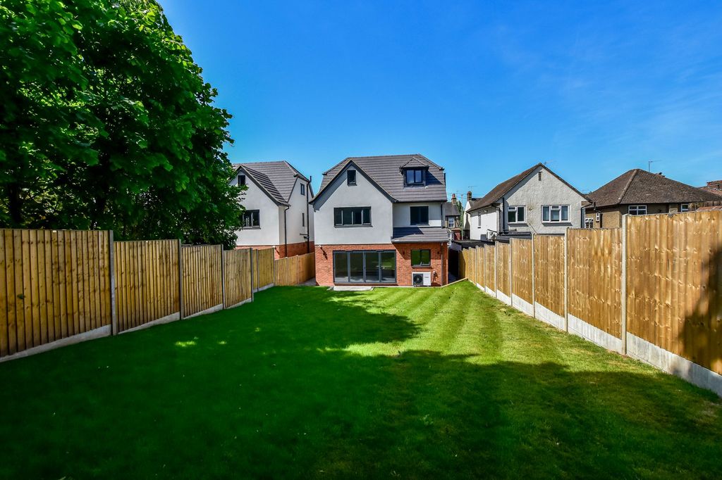 Property photo 1 of 26