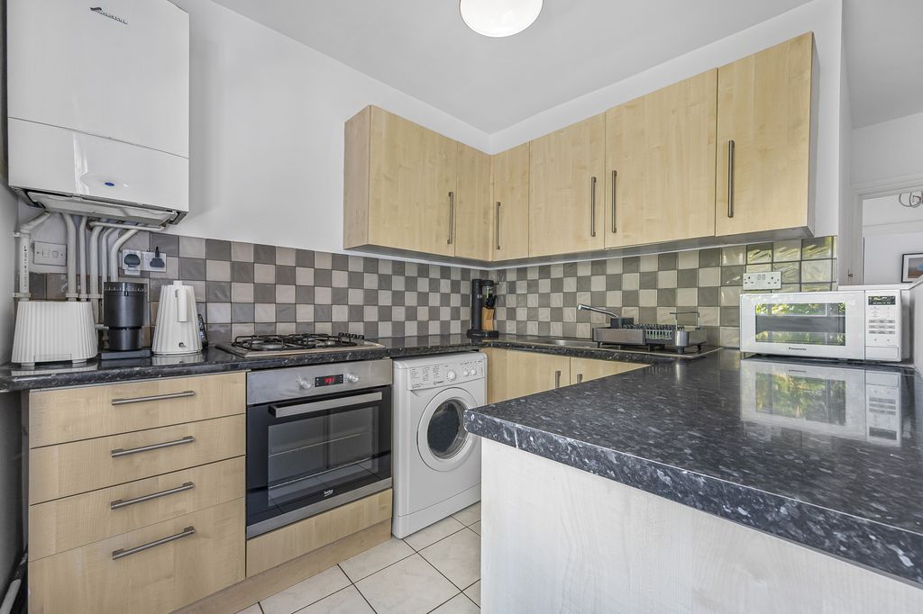 Property photo 3 of 10