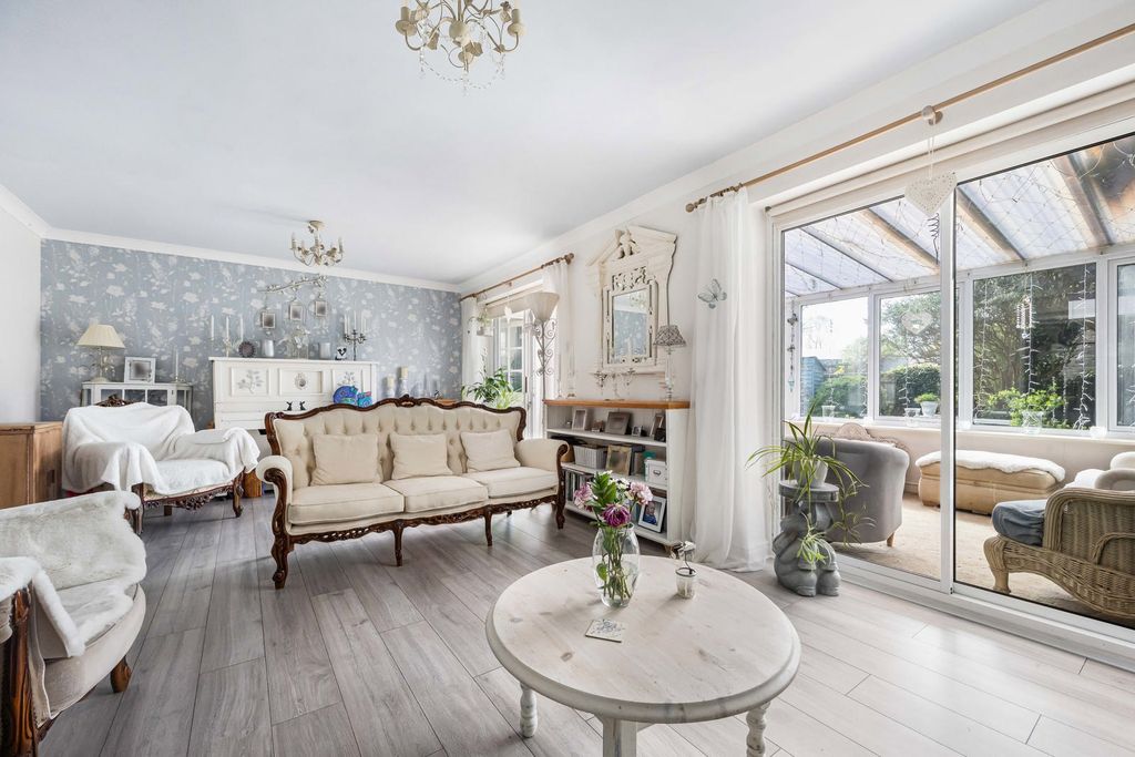 Property photo 2 of 24 Living Room