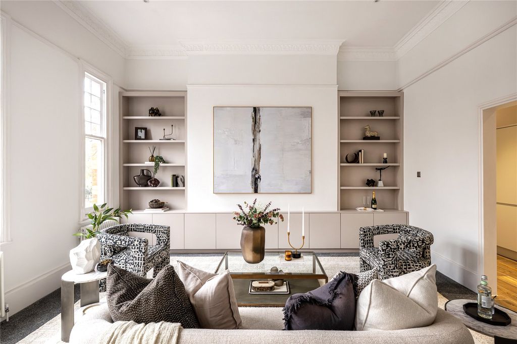 Property photo 2 of 8 Picture No. 10