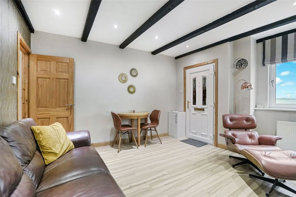 Property photo 3 of 16 Picture No. 03