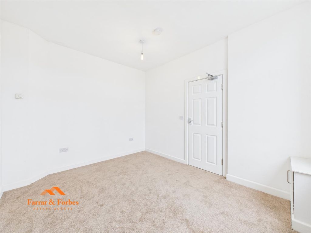 Property photo 1 of 17 Cam03956G0-Pr0169-Still015.Jpg