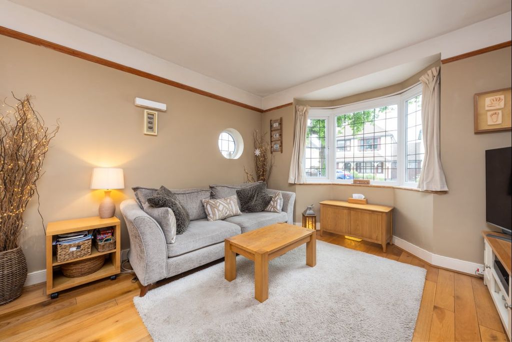 Property photo 2 of 30
