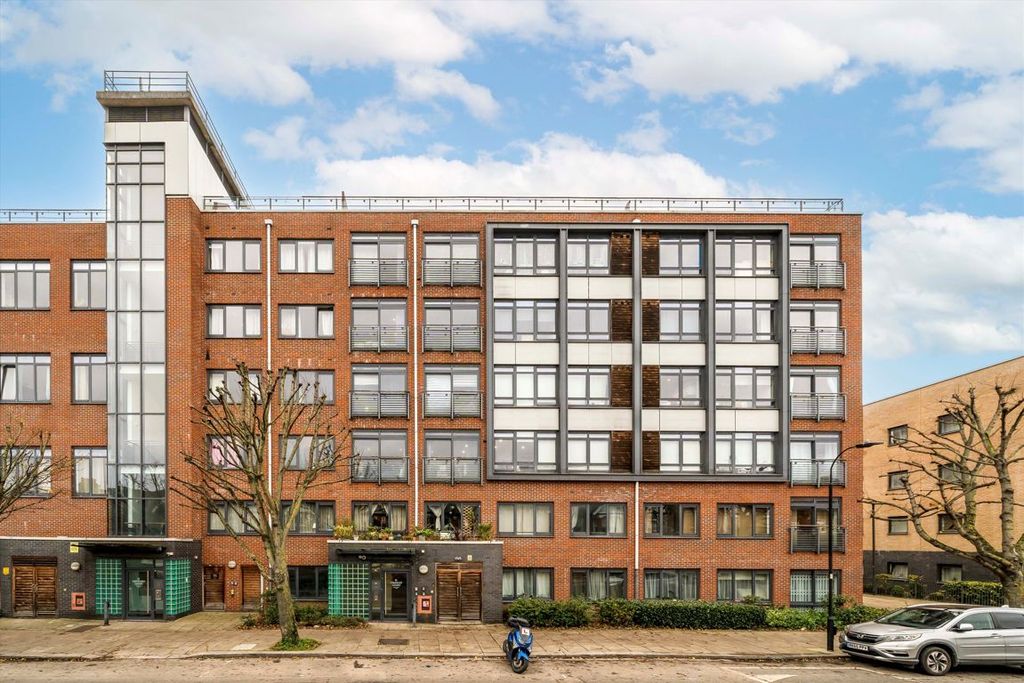 Property photo 1 of 10