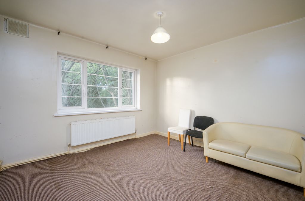 Property photo 2 of 22 02