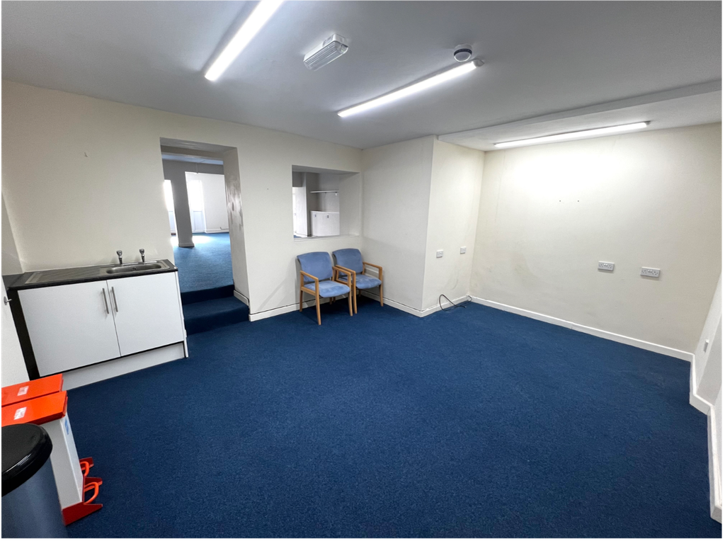 Property photo 2 of 3