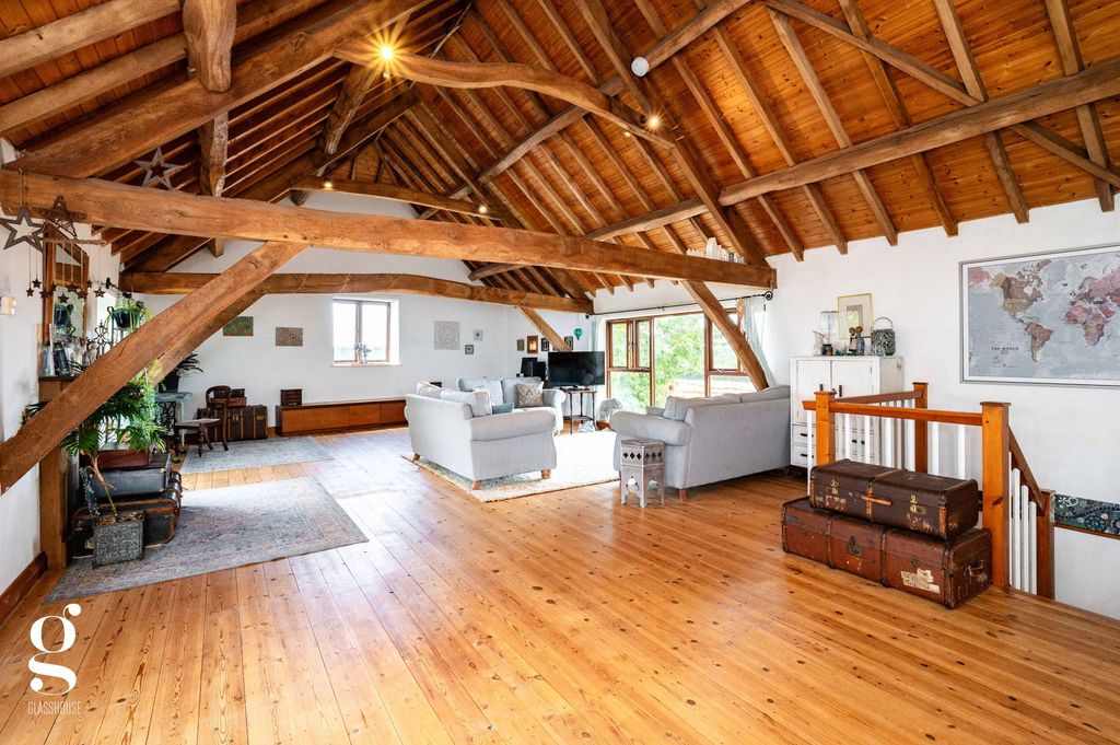 Property photo 3 of 29