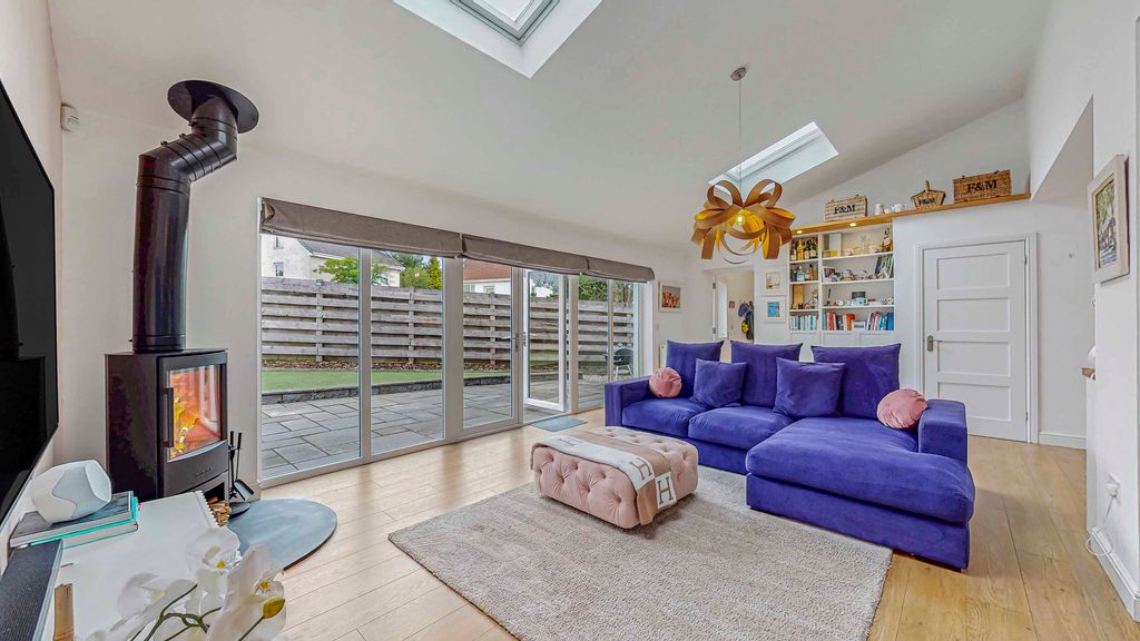 Property photo 2 of 43 33-Print-1 Balmore Court_38