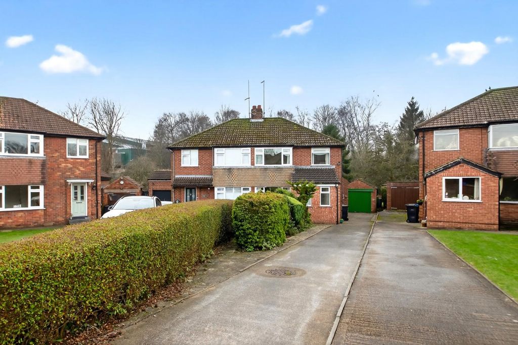 Property photo 1 of 14 51Forestway-16.Jpg