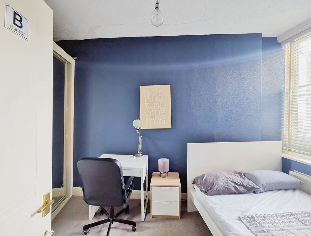 Property photo 1 of 35